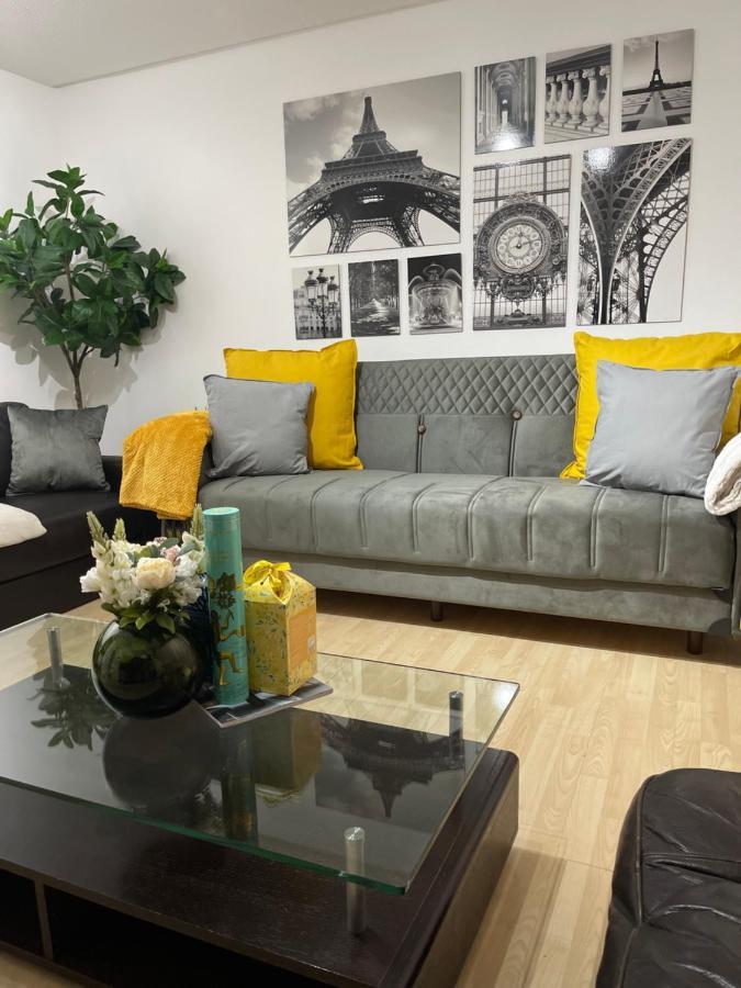 Newsuites Apartment *